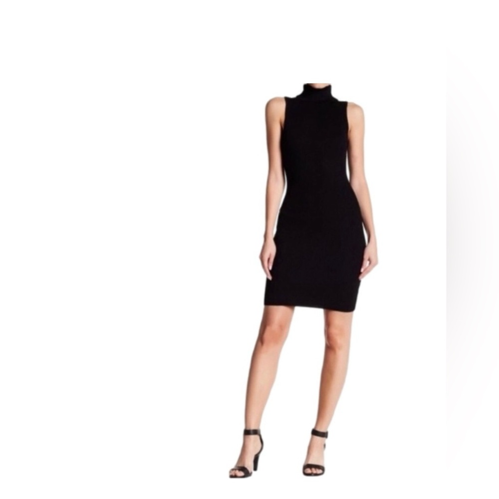 Romeo & Juliet Couture turtleneck sleeveless sweater dress navy size large